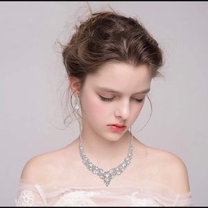 Crystal Teardrop Bridal Cluster Set